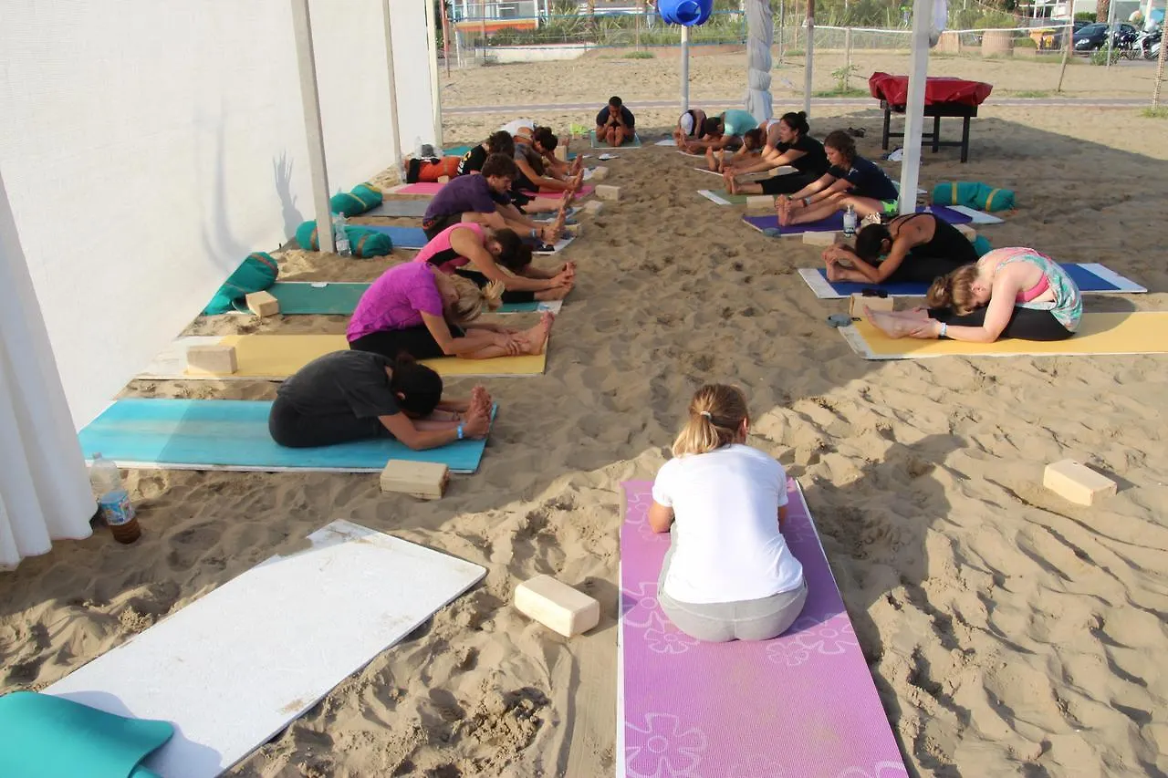 Hotel Yoga Mea Retreat Cesenatico 0*,